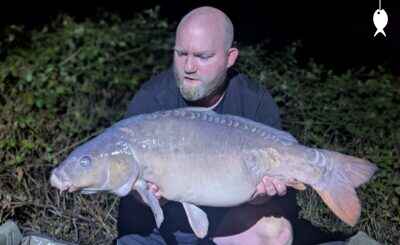 25lb 8oz Mirror Carp caught at Middle Pool