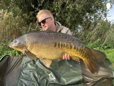 27lb 0oz Mirror Carp caught at The Quarry